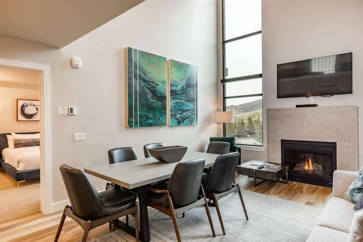 Ropa de cama de alta calidad, wifi gratis y ropa de cama