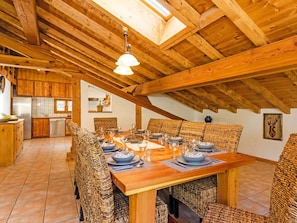 Dining - Friendly Chalet Located 150 m From the Charming Village of Peisey (Peisey-Nancroix)