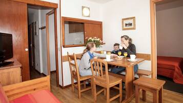 Khu ăn uống