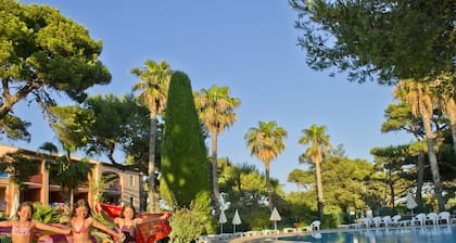Mediterranean Apartment on the Gorgeous Peninsula of Giens