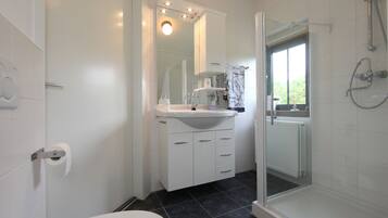 House | Bathroom