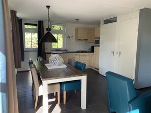 Private kitchen - Radiant House Around Beach With Garden in Schoorl (Schoorl)