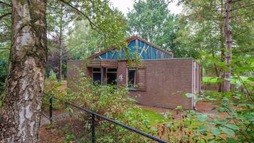 Bungalow | Exterior