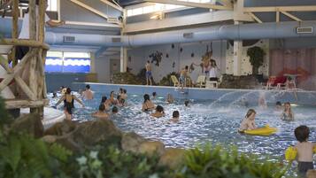 Bungalow | Pool | Outdoor pool