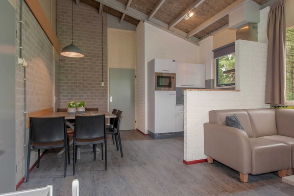 Bungalow | Living room | TV