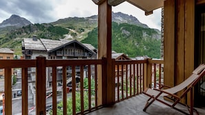 Unclassified image, 2 of 27, button - Savoyards and Rustic Studio in the Heart of Val D'isère (Val-d'Isere)
