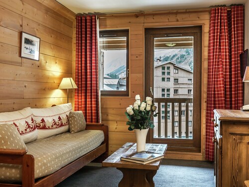 Savoyards and Rustic Studio in the Heart of Val D'isère