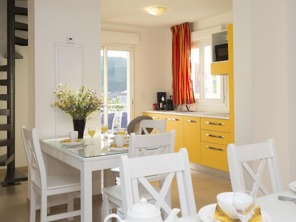Apartment | Private kitchen - Apartment in the Hilly Landscape of Oletta (Oletta)
