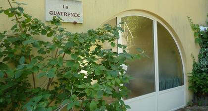 Villa With Private Pool, Views of the Ventoux