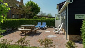 Balcony - Very Attractive Holiday Home near Beach of Westkapelle (Westkapelle)