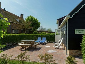 Balcony - Very Attractive Holiday Home near Beach of Westkapelle (Westkapelle)