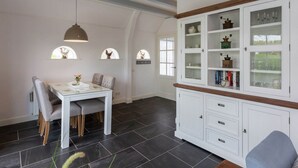 Dining - Very Attractive Holiday Home near Beach of Westkapelle (Westkapelle)