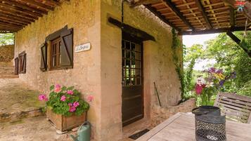 Cottage | Balcony