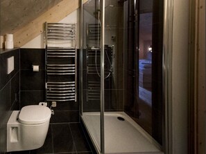 Chalet | Bathroom