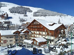 Exterior - Apartment in France With Flexible Options (Les Deux Alpes)