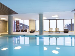 Indoor pool, outdoor pool - Pet-friendly Alpine Retreat (Hauteluce)