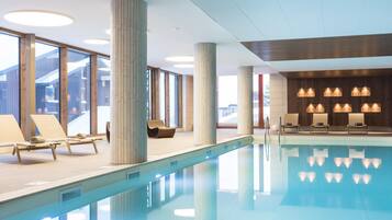 Indoor pool, outdoor pool