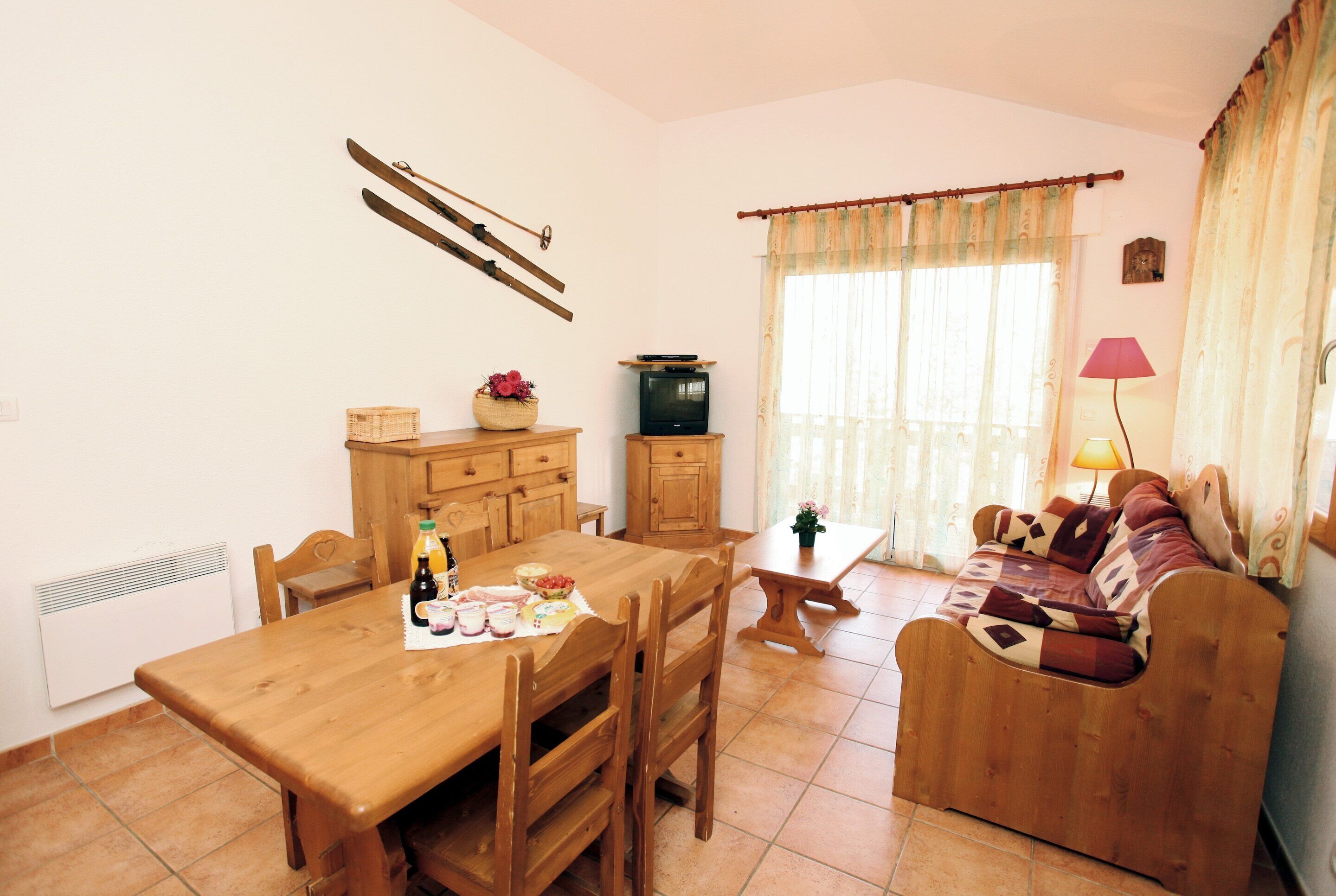 Chalet | Dining