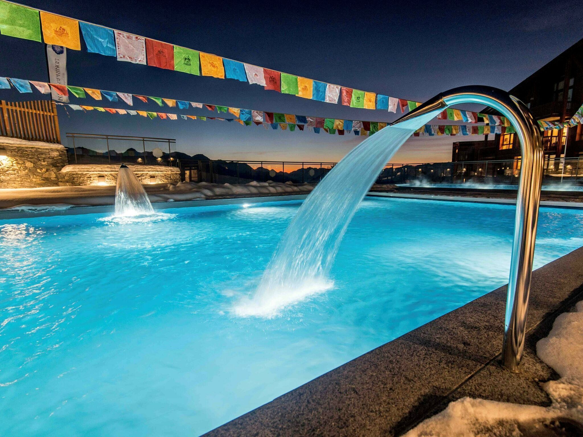 Indoor pool, outdoor pool