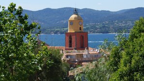 Exterior - Serene Holiday Home in Sainte-maxime With Swimming Pool (Sainte-Maxime)