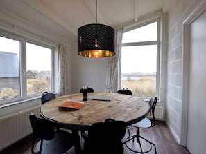 Dining - Quaint Bungalow in Midsland Terschelling With Private Terrace (Midsland)
