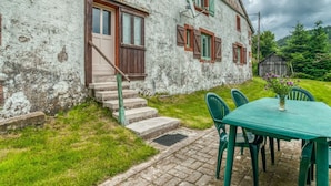 Balcony - Beautiful Holiday Home Near Forest in Vagney (Vagney)
