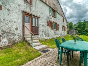 Balcony - Beautiful Holiday Home Near Forest in Vagney (Vagney)