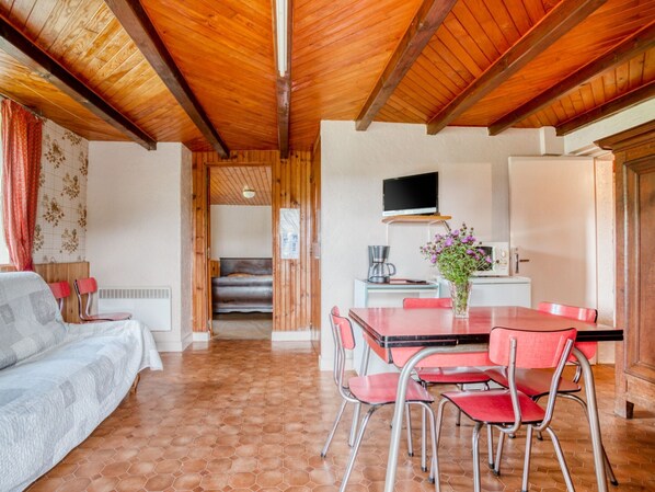 Living room - Beautiful Holiday Home Near Forest in Vagney (Vagney)