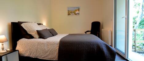 House | 2 bedrooms, individually furnished