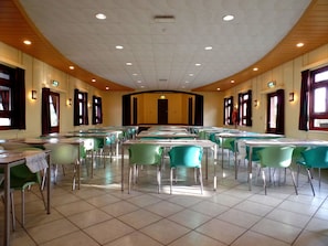Dining - Group Accommodation Near the North Sea (Ellemeet)