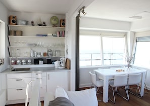 House | Dining