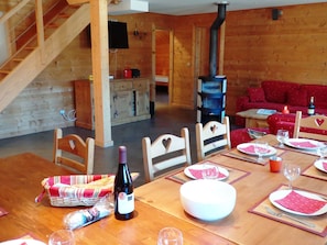 Dining - Luxurious Chalet in Rhone Alpes With Swimming Pool (Araches-la-Frasse)