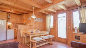 Dining - Pretty Apartment in a Separate Mountain Chalet (Notre-Dame-de-Bellecombe)
