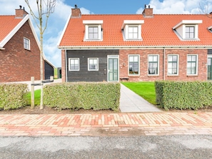 Exterior - Holiday House With Whirlpool and Sauna in Peaceful Surroundings in Zeeland (Colijnsplaat)