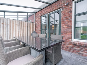 Balcony - Holiday House With Whirlpool and Sauna in Peaceful Surroundings in Zeeland (Colijnsplaat)