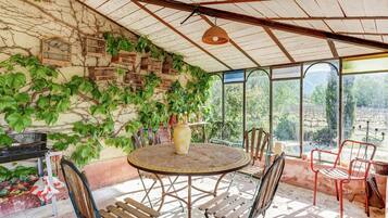 Cottage | Balcony