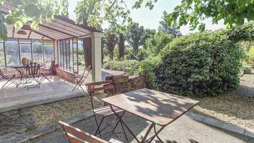 Cottage | Balcony