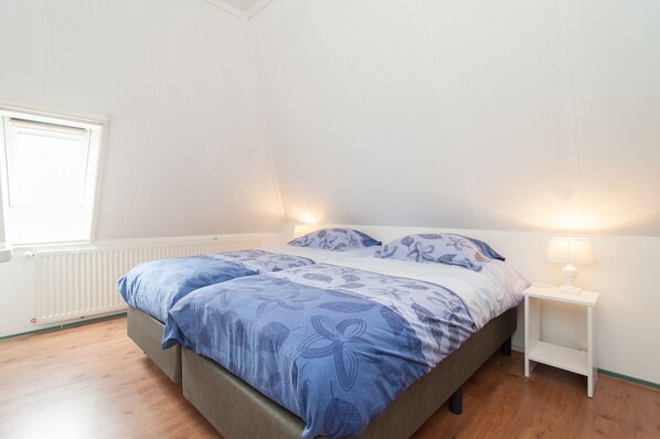 House - Inviting Farmhouse in 't Zand near Marine Museum (t Zand)