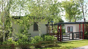 Exterior - Charming Chalet in Goedereede With Garden (Goedereede)