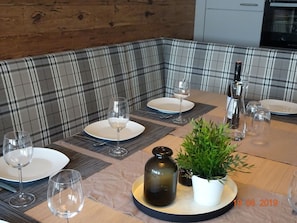 Dining - Modern Apartment in Dienten Near Hochkönig's Walking Area (Dienten am Hochkoenig)
