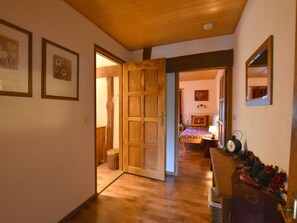 2 bedrooms, individually furnished, bed sheets - Cozy Apartment in Mechelen Limburg With Terrace (Mechelen)