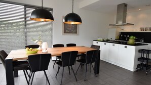 Unclassified image, 4 of 26, button - Modern 6-person Villa in a Quiet Spot in the Middle of Nature (Zeewolde)
