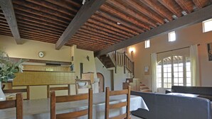Dining - Cozy Villa in Flaux With Swimming Pool (Flaux)