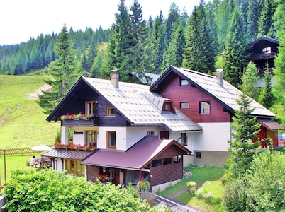 Apartment in Nassfeld Near Ski Slopes