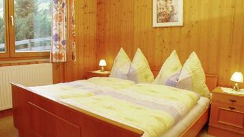 Apartment | 2 Schlafzimmer, individuell eingerichtet, Bettwäsche