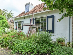 Exterior - Stylish Holiday Home with Box Bed near Lake Veere (Veere)