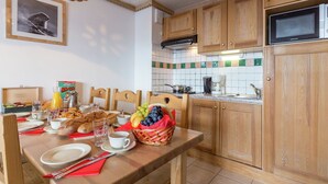 Dining - Apartment on Plagne Soleil Slopes With Skiing Area Closeby (La Plagne-Tarentaise)
