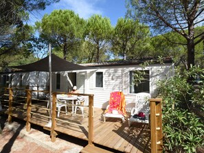 Exterior - Well-kept Mobilehome With Combi-microwave, Beach at 5 km (Frejus)