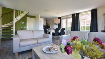 House | Living room