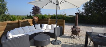 Luxury Accommodation in Drentse Hondsrug With Swimming Pool, Jacuzzi, bar and Plenty of Privacy